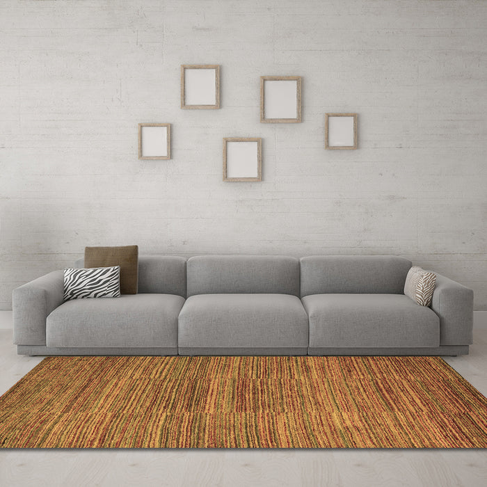 Machine Washable Abstract Brown Modern Rug in a Living Room,, wshabs5499brn