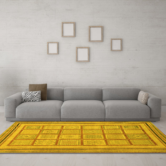 Machine Washable Abstract Yellow Modern Rug in a Living Room, wshabs54yw