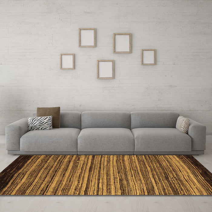 Machine Washable Abstract Brown Modern Rug in a Living Room,, wshabs5501brn