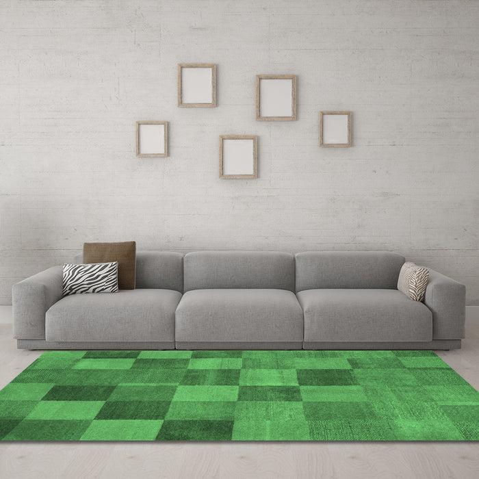 Machine Washable Oriental Emerald Green Modern Area Rugs in a Living Room,, wshabs5510emgrn