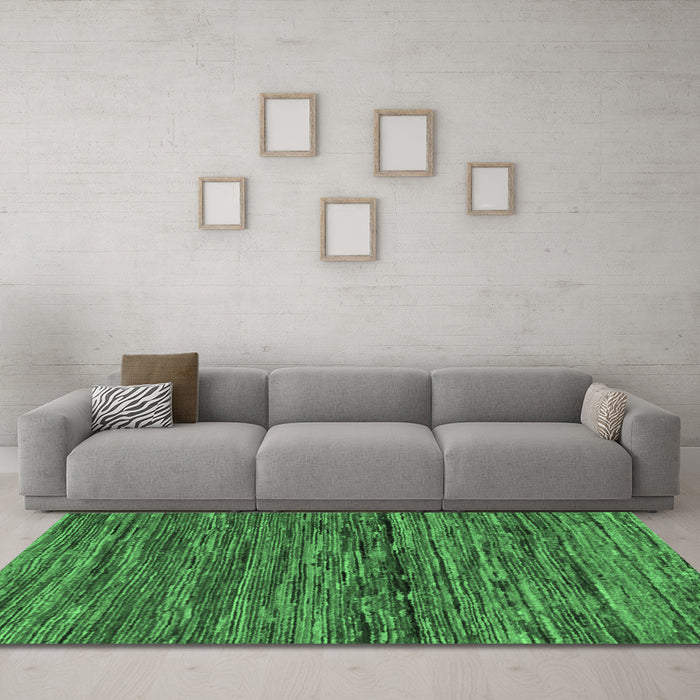 Machine Washable Oriental Emerald Green Modern Area Rugs in a Living Room,, wshabs5512emgrn