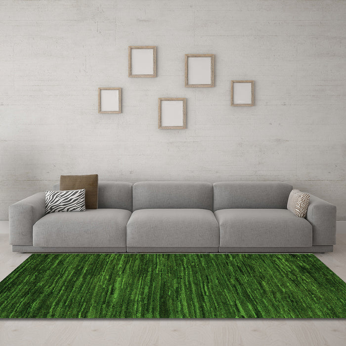 Machine Washable Oriental Green Modern Area Rugs in a Living Room,, wshabs5516grn