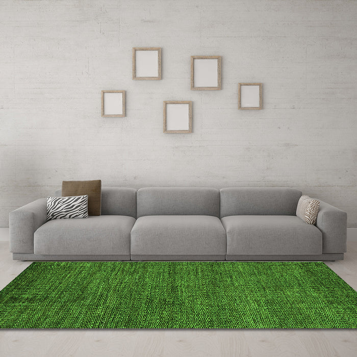 Machine Washable Oriental Green Modern Area Rugs in a Living Room,, wshabs5519grn