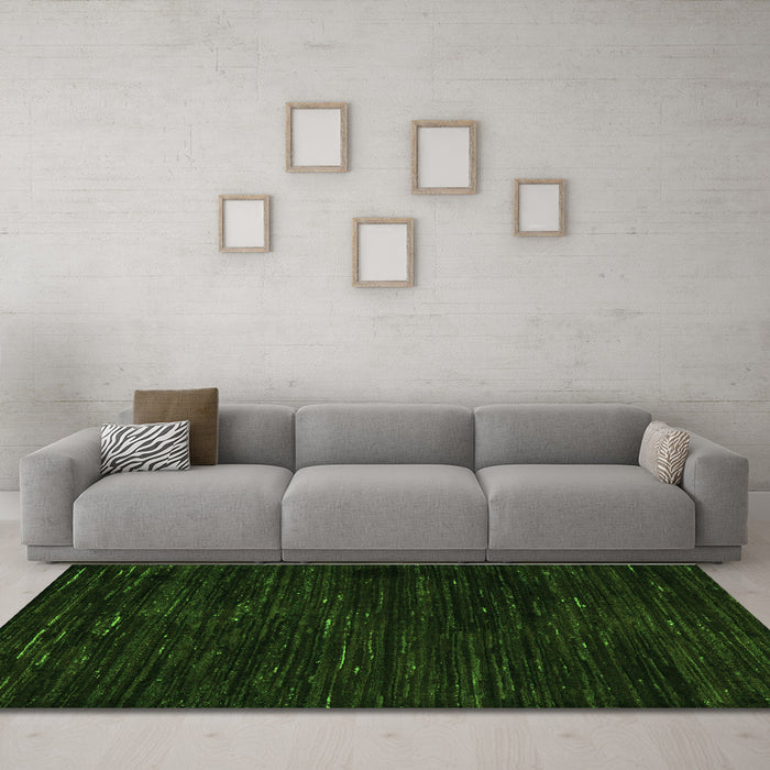 Machine Washable Oriental Green Modern Area Rugs in a Living Room,, wshabs5520grn