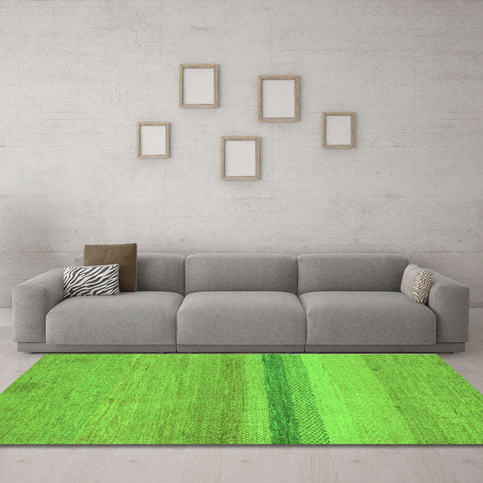Machine Washable Abstract Green Modern Area Rugs in a Living Room,, wshabs5524grn
