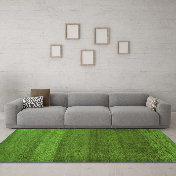 Machine Washable Abstract Green Modern Area Rugs in a Living Room,, wshabs5525grn
