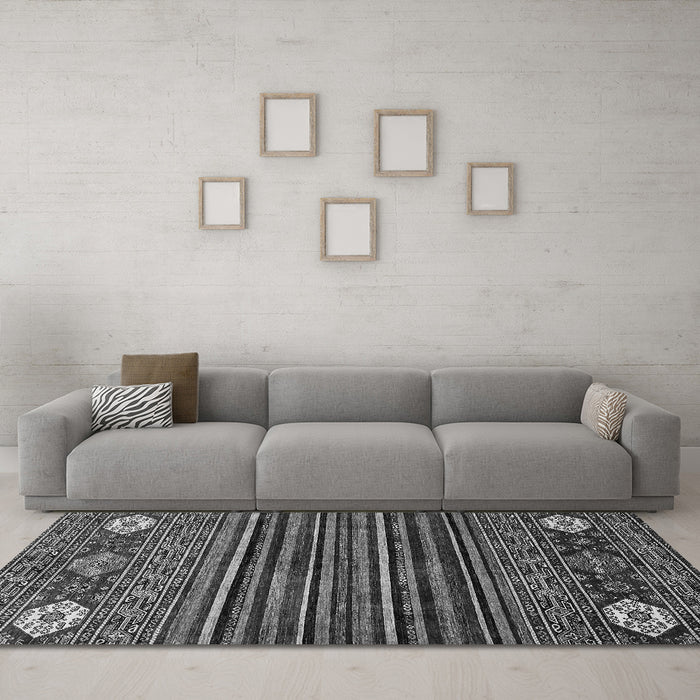 Machine Washable Abstract Gray Modern Rug in a Living Room,, wshabs553gry