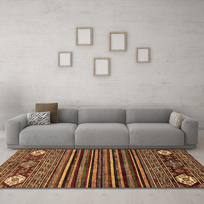 Machine Washable Abstract Brown Modern Rug in a Living Room,, wshabs553brn