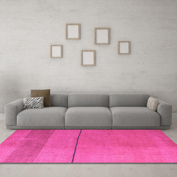 Machine Washable Abstract Pink Modern Rug in a Living Room, wshabs5540pnk