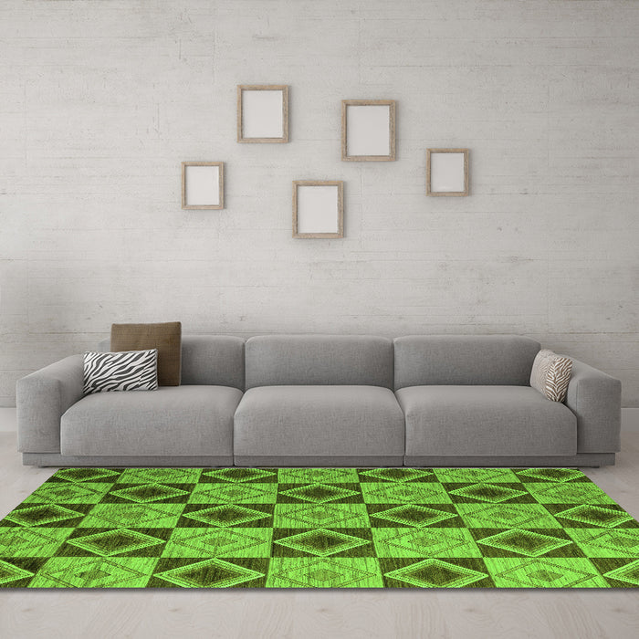 Machine Washable Abstract Green Modern Area Rugs in a Living Room,, wshabs5544grn