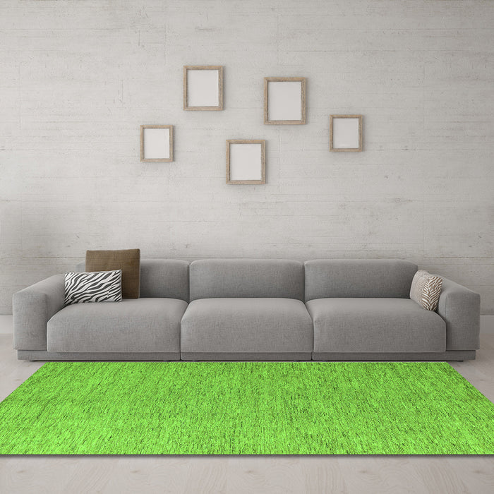Machine Washable Solid Green Modern Area Rugs in a Living Room,, wshabs5553grn