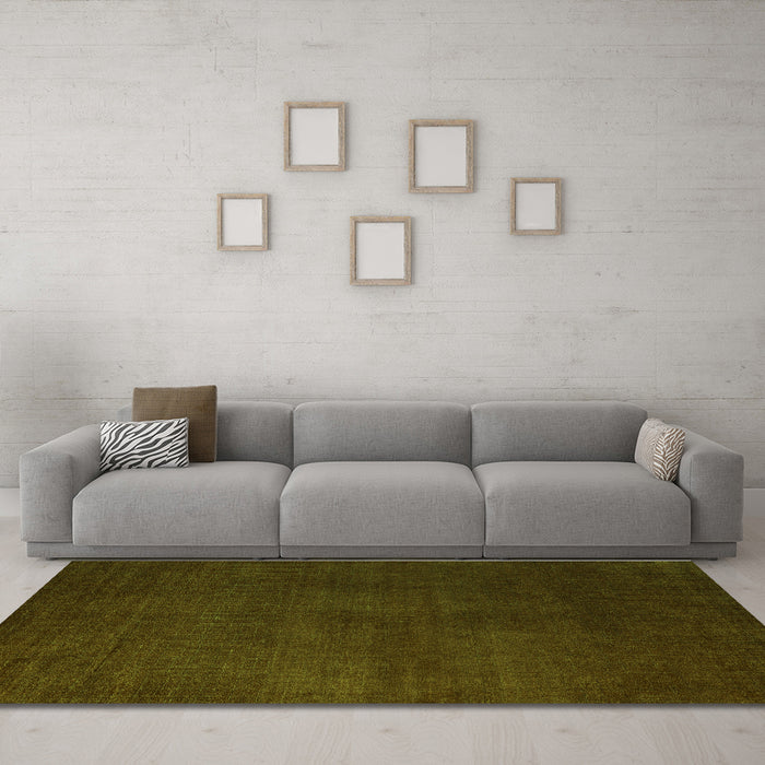 Machine Washable Abstract Green Modern Area Rugs in a Living Room,, wshabs5555grn