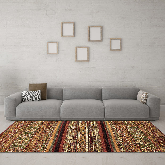 Machine Washable Abstract Brown Modern Rug in a Living Room,, wshabs555brn