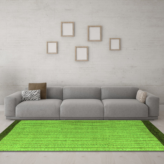 Machine Washable Abstract Green Modern Area Rugs in a Living Room,, wshabs5563grn