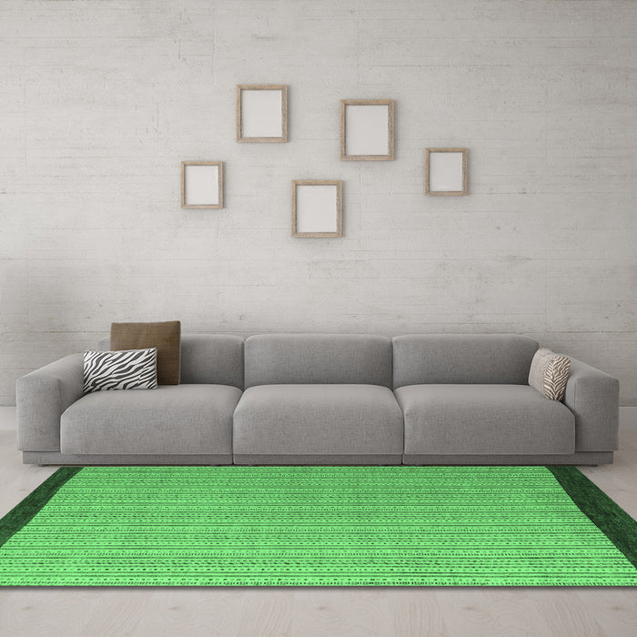 Machine Washable Abstract Emerald Green Modern Area Rugs in a Living Room,, wshabs5563emgrn