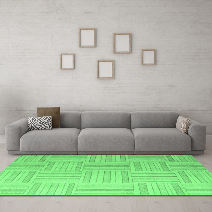 Machine Washable Checkered Emerald Green Modern Area Rugs in a Living Room,, wshabs5565emgrn