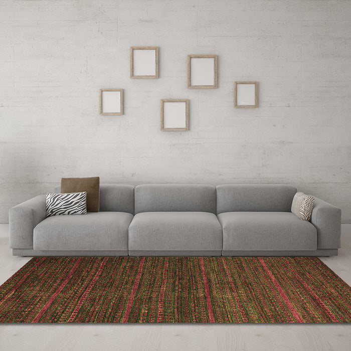 Machine Washable Abstract Brown Modern Rug in a Living Room,, wshabs5578brn
