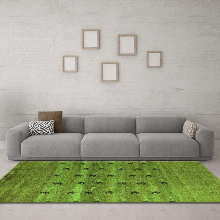 Machine Washable Abstract Green Modern Area Rugs in a Living Room,, wshabs5579grn
