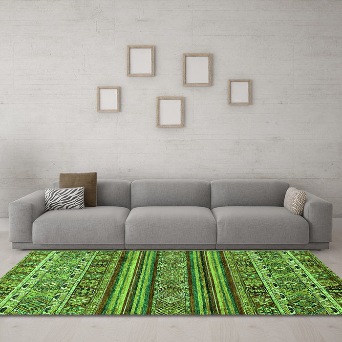 Machine Washable Abstract Green Modern Area Rugs in a Living Room,, wshabs557grn