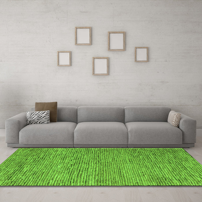 Machine Washable Abstract Green Modern Area Rugs in a Living Room,, wshabs5581grn