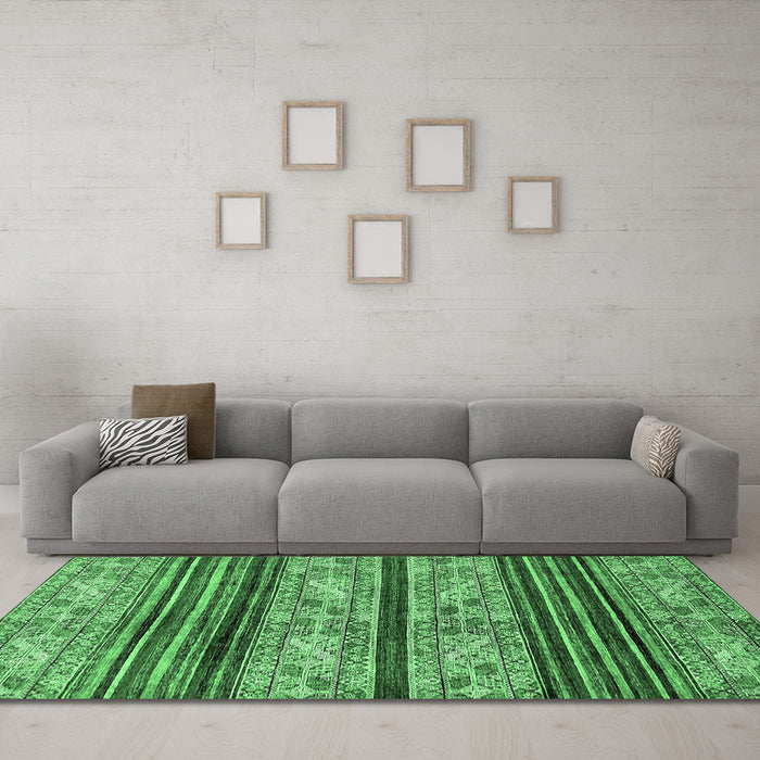Machine Washable Abstract Emerald Green Modern Area Rugs in a Living Room,, wshabs558emgrn