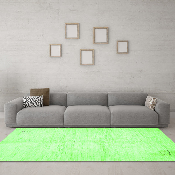 Machine Washable Solid Green Modern Area Rugs in a Living Room,, wshabs5594grn