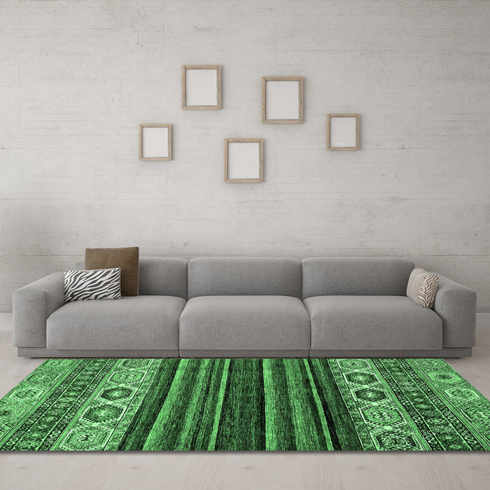 Machine Washable Abstract Emerald Green Modern Area Rugs in a Living Room,, wshabs559emgrn