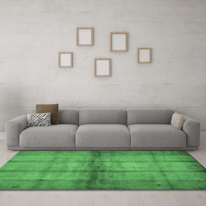 Machine Washable Abstract Emerald Green Modern Area Rugs in a Living Room,, wshabs5600emgrn