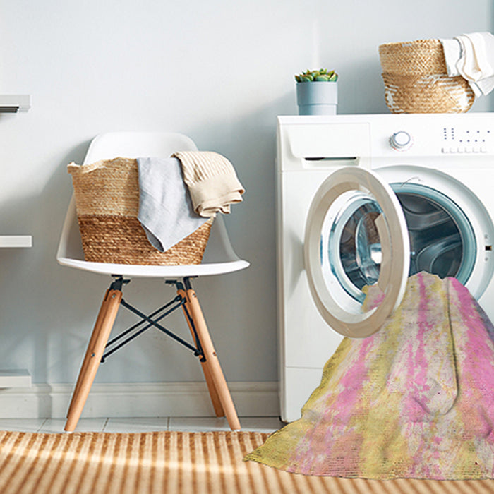 Machine Washable Abstract Sun Yellow Rug in a Washing Machine, wshabs5602