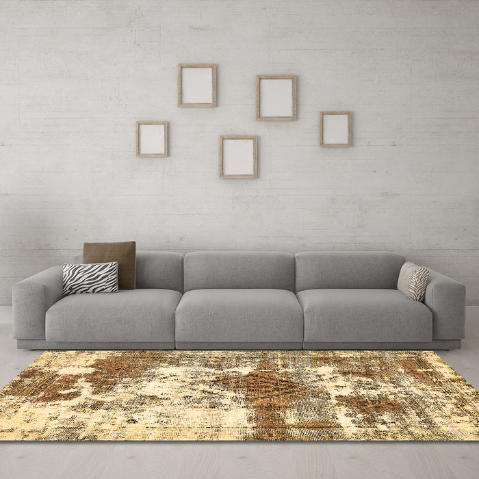 Machine Washable Abstract Brown Modern Rug in a Living Room,, wshabs5607brn