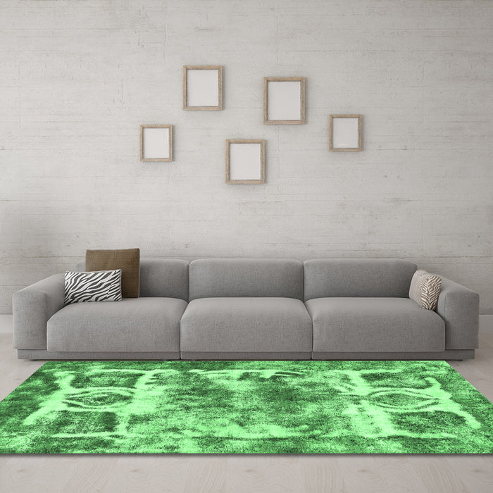 Machine Washable Abstract Emerald Green Modern Area Rugs in a Living Room,, wshabs560emgrn