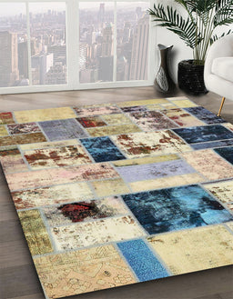 Abstract Ash Gray Patchwork Rug in Family Room, abs5614