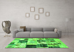 Machine Washable Patchwork Green Transitional Area Rugs in a Living Room,, wshabs5614grn