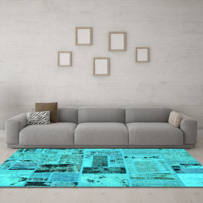 Machine Washable Patchwork Turquoise Transitional Area Rugs in a Living Room,, wshabs5617turq