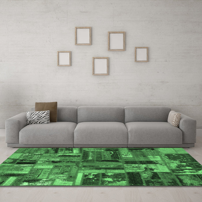 Machine Washable Patchwork Emerald Green Transitional Area Rugs in a Living Room,, wshabs5621emgrn