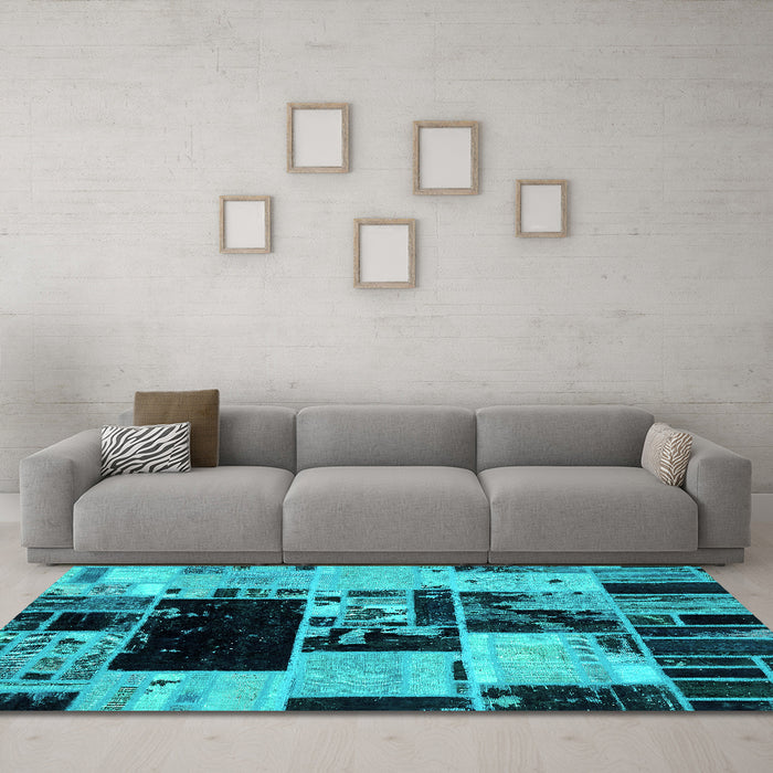 Machine Washable Patchwork Turquoise Transitional Area Rugs in a Living Room,, wshabs5625turq