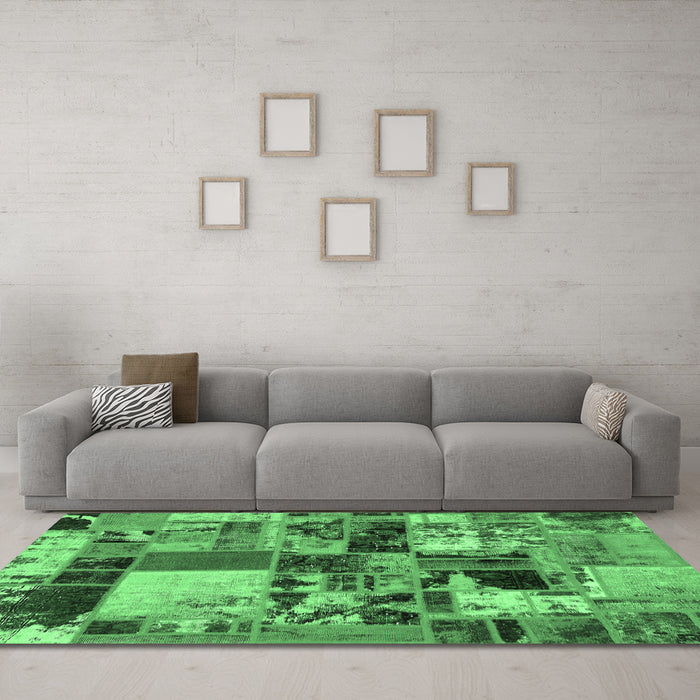Machine Washable Patchwork Emerald Green Transitional Area Rugs in a Living Room,, wshabs5626emgrn