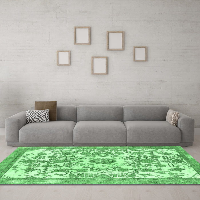 Machine Washable Abstract Emerald Green Modern Area Rugs in a Living Room,, wshabs562emgrn