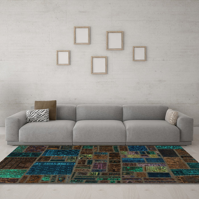 Machine Washable Oriental Turquoise Modern Area Rugs in a Living Room,, wshabs5645turq