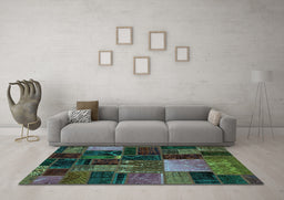 Machine Washable Oriental Turquoise Modern Area Rugs in a Living Room,, wshabs5646turq