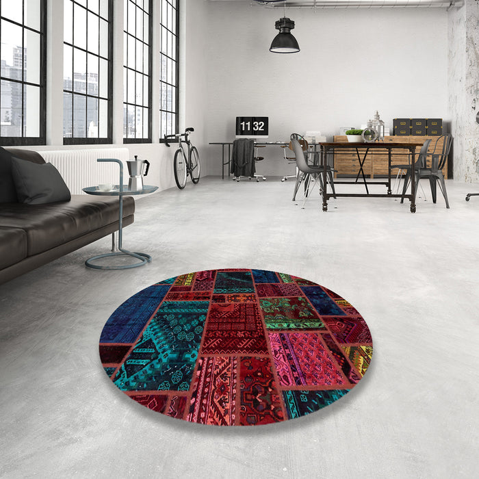 Round Abstract Gray Oriental Rug in a Office, abs5649