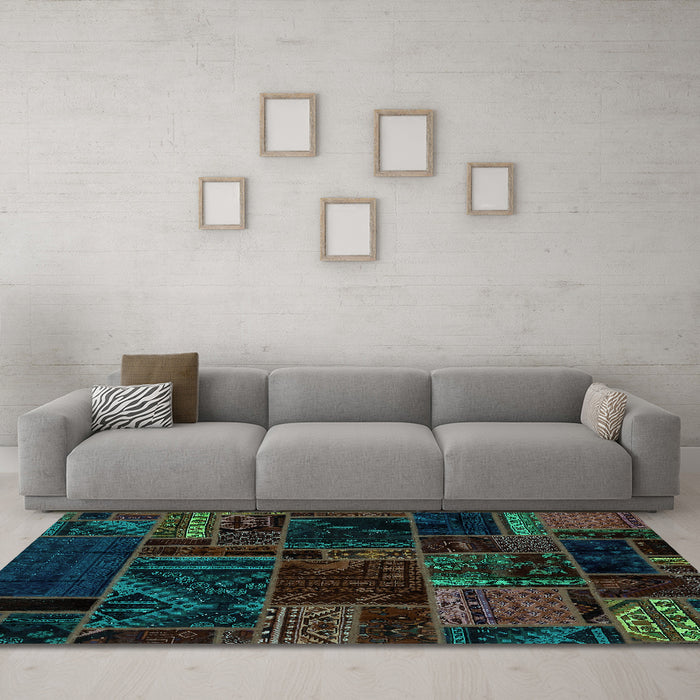 Machine Washable Oriental Turquoise Modern Area Rugs in a Living Room,, wshabs5649turq