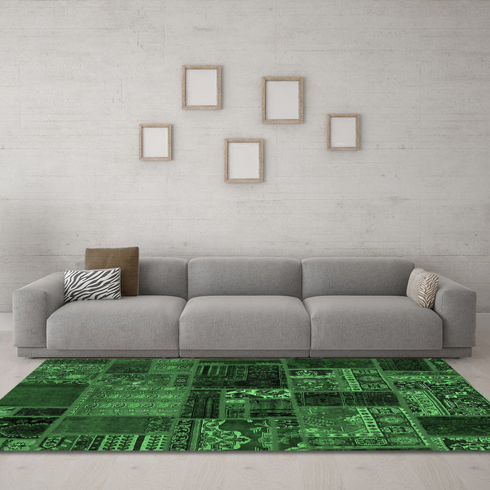 Machine Washable Oriental Emerald Green Modern Area Rugs in a Living Room,, wshabs5650emgrn
