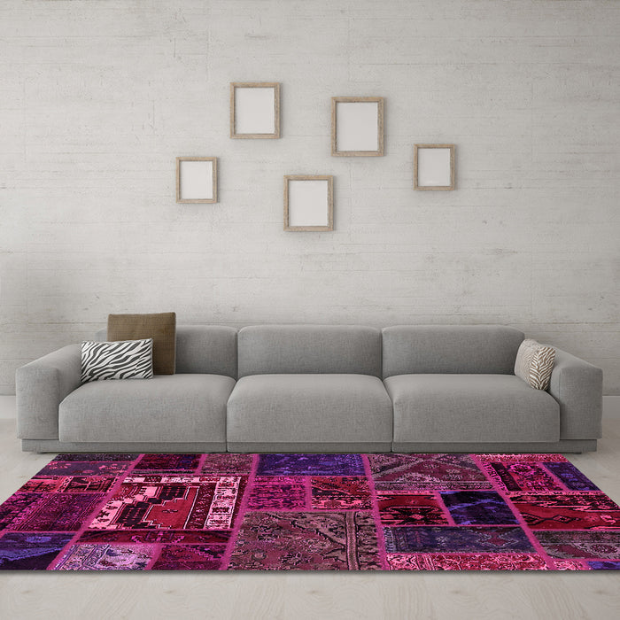Machine Washable Oriental Pink Modern Rug in a Living Room, wshabs5651pnk