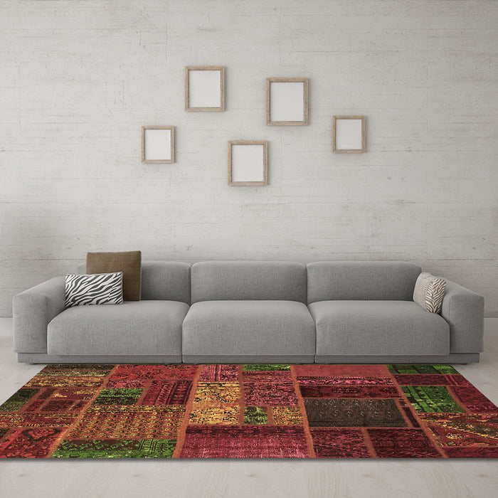 Machine Washable Oriental Brown Modern Rug in a Living Room,, wshabs5652brn