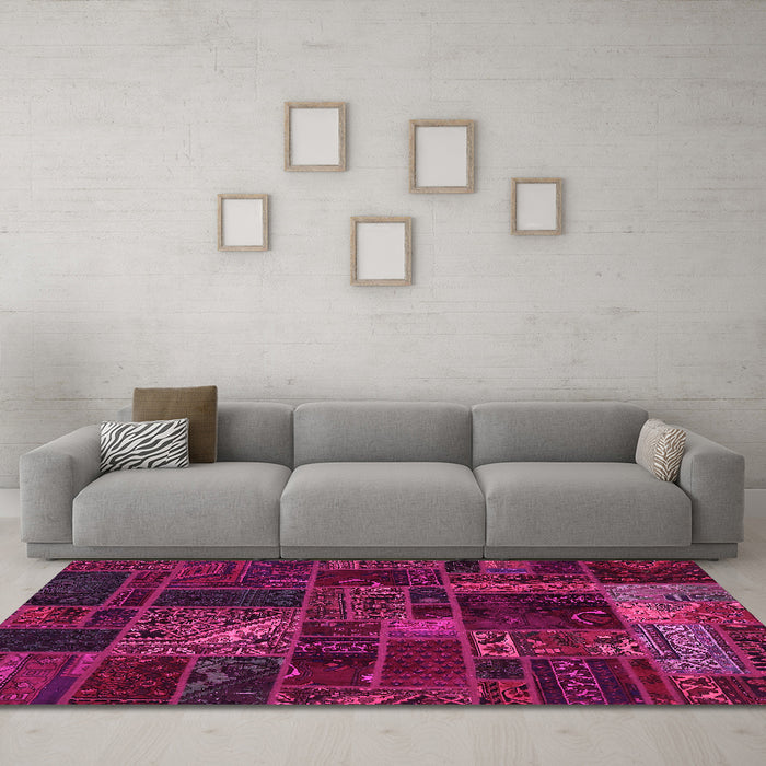 Machine Washable Oriental Pink Modern Rug in a Living Room, wshabs5654pnk