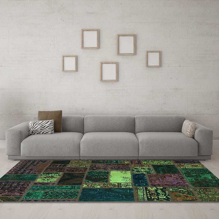 Machine Washable Oriental Turquoise Modern Area Rugs in a Living Room,, wshabs5656turq