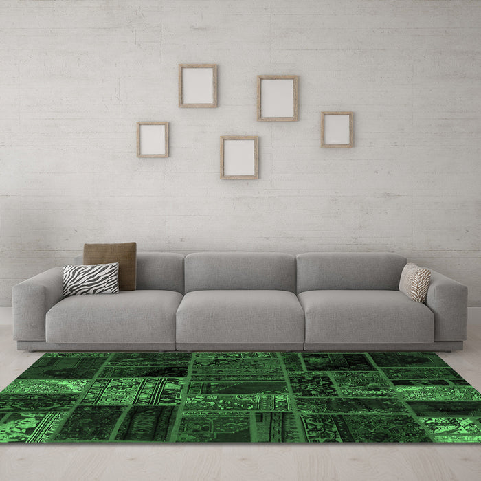 Machine Washable Oriental Emerald Green Modern Area Rugs in a Living Room,, wshabs5657emgrn