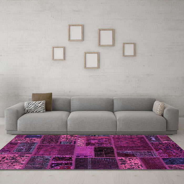 Machine Washable Oriental Purple Modern Area Rugs in a Living Room, wshabs5662pur