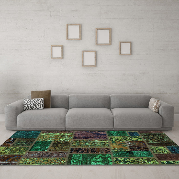 Machine Washable Oriental Turquoise Modern Area Rugs in a Living Room,, wshabs5663turq